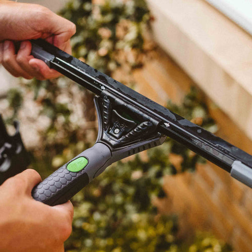 Unger ErgoTec® Ninja Handle Squeegee Handles