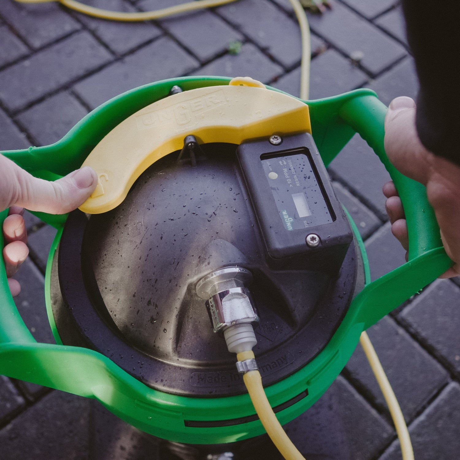 Unger Plug & Play Commercial Window Cleaning Kit Complete Kits