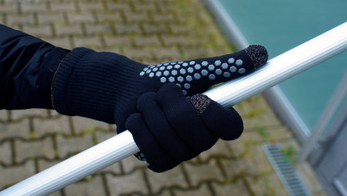 ErgoTec® Window Cleaning Gloves Gloves